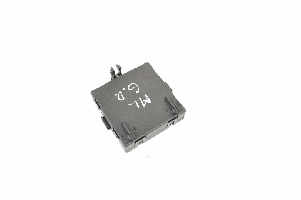 Door control unit/module – Mercedes-Benz ML-Class W166 (2012-2017)