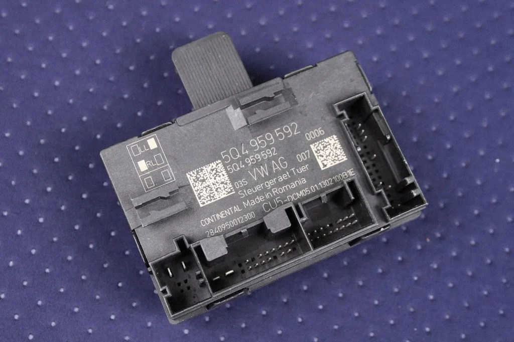 Door control unit/module – Volkswagen Golf Plus (2005-2013)