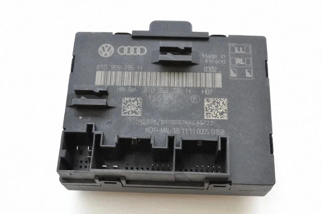 Ukseelektroonika juhtplokk – Audi A4 Allroad B8 (2008-2016)
