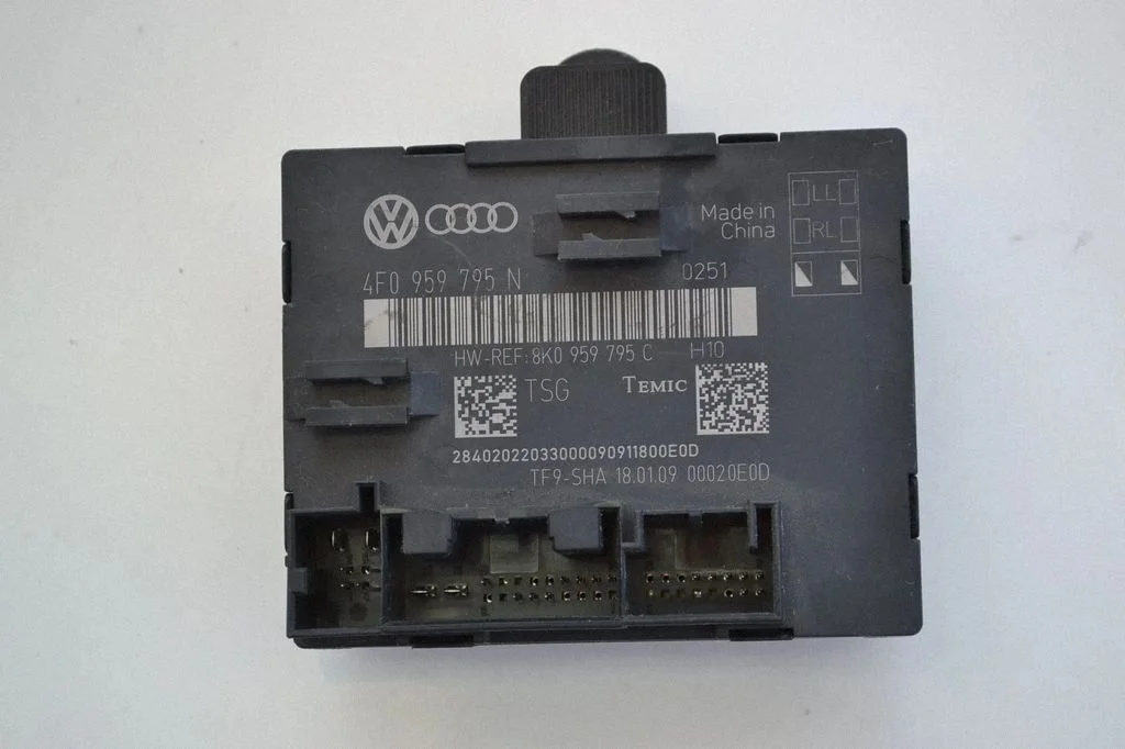Ukseelektroonika juhtplokk – Audi A4 S4 B7 8E 8H (2005-2008)