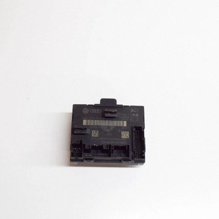 Durvju elektronikas vadības bloks 4G8959793G