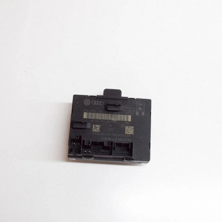 Durvju elektronikas vadības bloks 4G8959795J