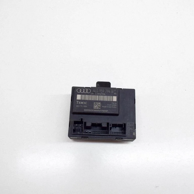 Door control unit/module – Audi Q7 4L (2005-2015)