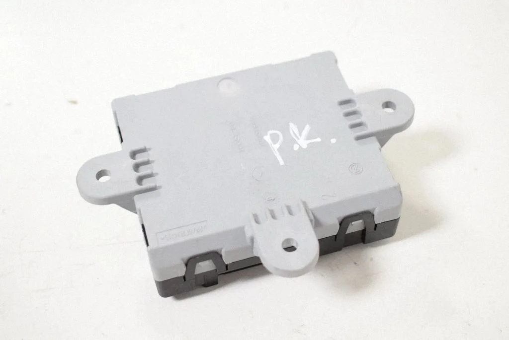 Door control unit/module – Land Rover Range Rover Sport L320 (2005-2013)