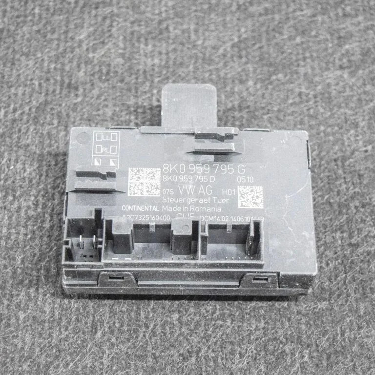 Door control unit/module – Audi Q5 SQ5 8R (2008-2017)
