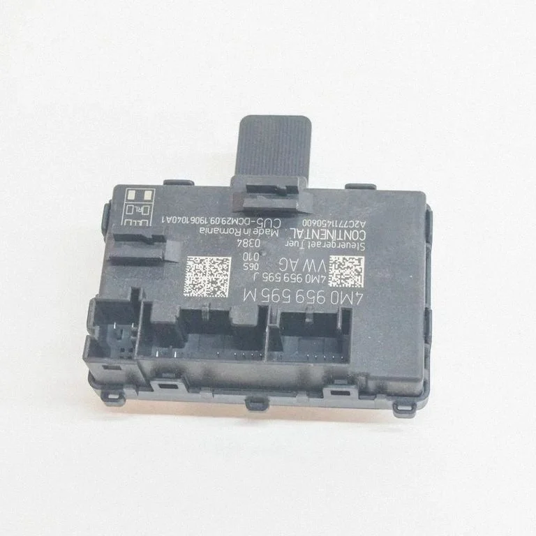 Durvju elektronikas vadības bloks 4M0959595M