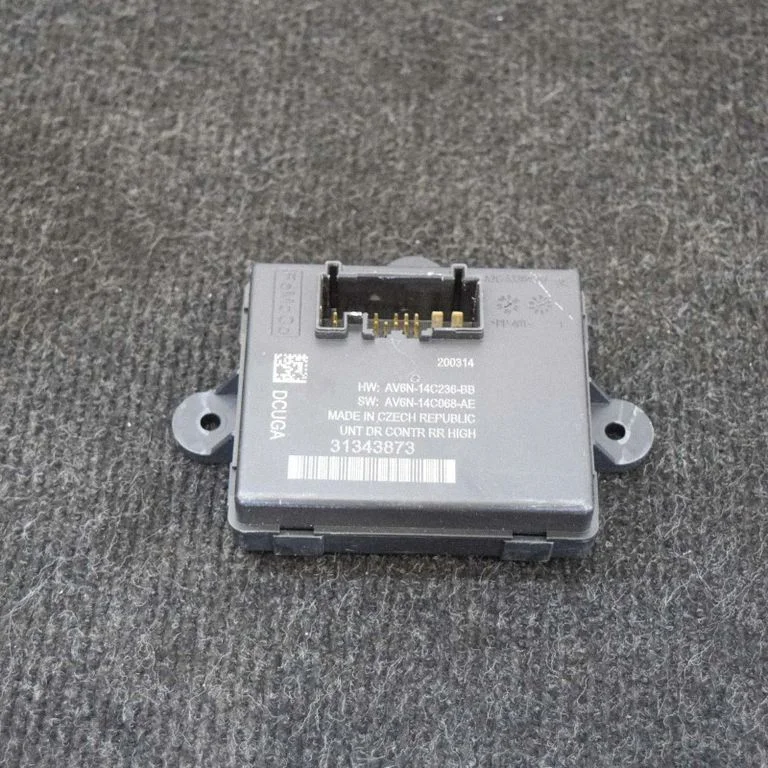 Durvju elektronikas vadības bloks – labā