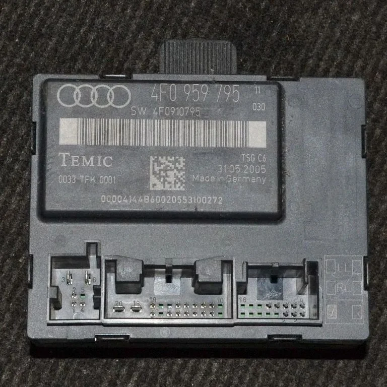 Durvju elektronikas vadības bloks – Audi A6 Allroad C5 (1999-2005)