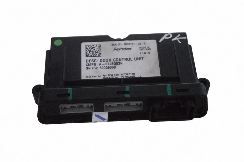 Door control unit/module – Tesla Model S (2012-)