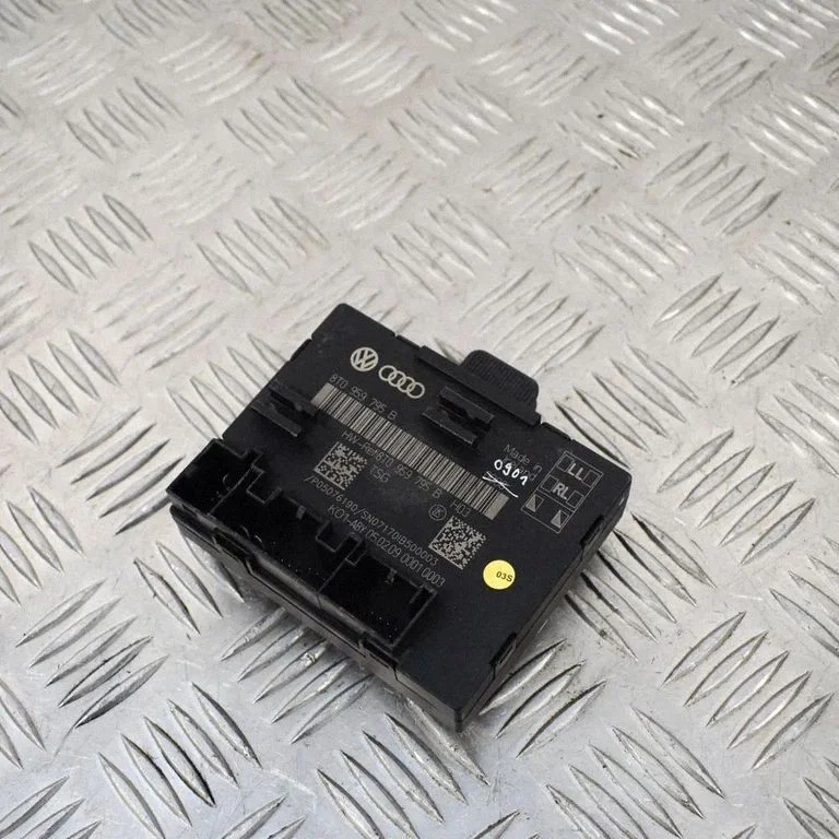 Door control unit/module 8T0959795B