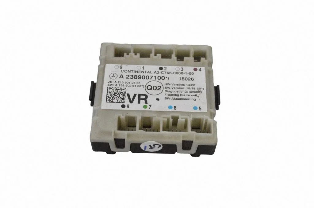 Durvju elektronikas vadības bloks