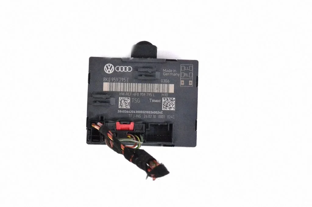 Durvju elektronikas vadības bloks 8K0959795E