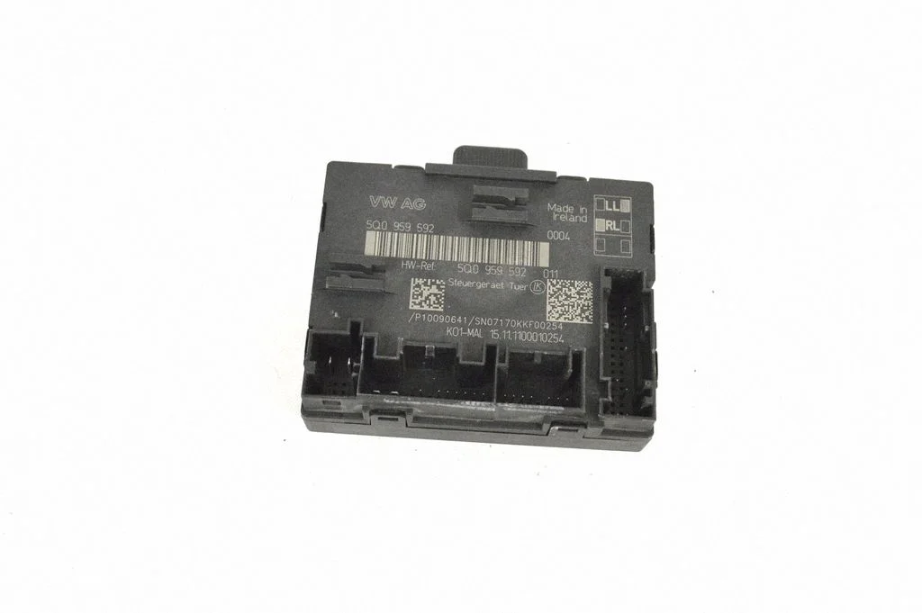 Durvju elektronikas vadības bloks 5Q0959592