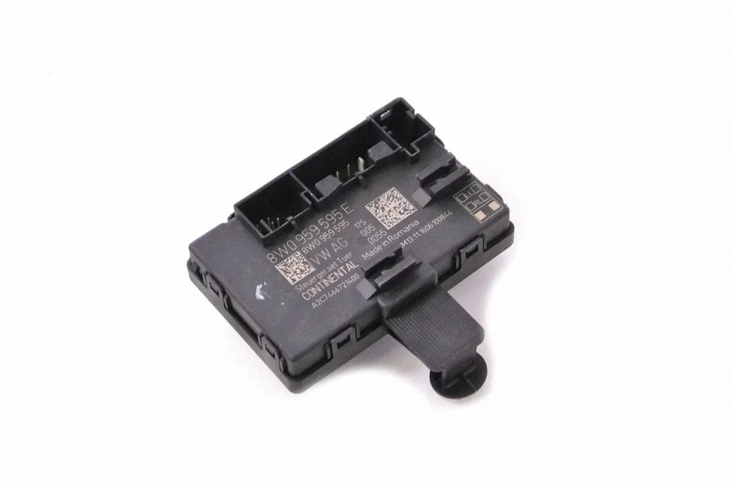 Durvju elektronikas vadības bloks 8W0959595E