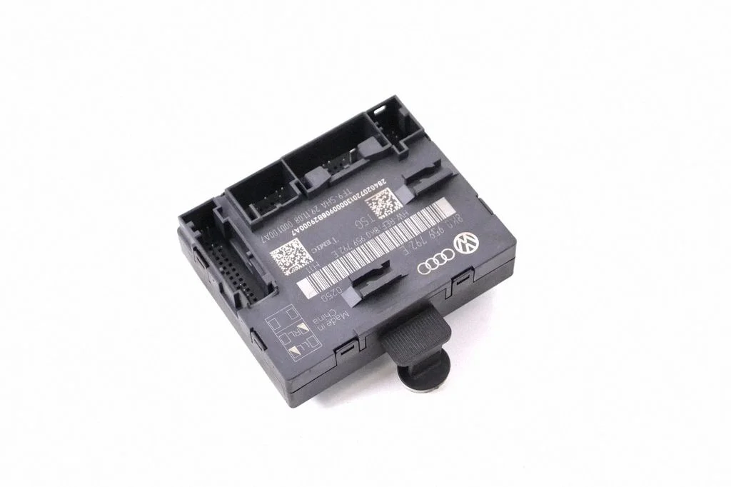 Durvju elektronikas vadības bloks 8K0959792E