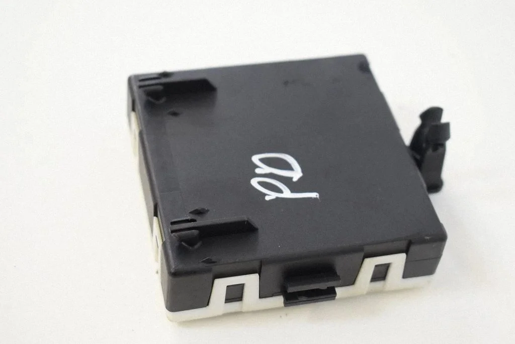 Durvju elektronikas vadības bloks A2229001908