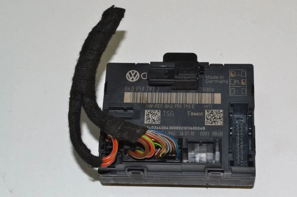 Durvju elektronikas vadības bloks – Audi A4 Allroad B8 (2008-2016)