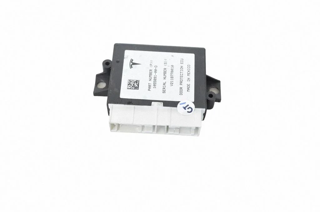 Durvju elektronikas vadības bloks – Tesla Model S (2012-)