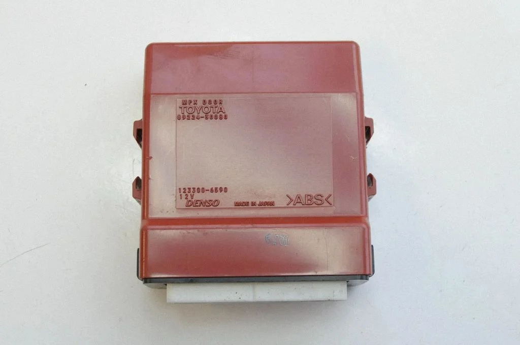Door control unit/module – Lexus GS 300 350 430 450H (2005-2012)
