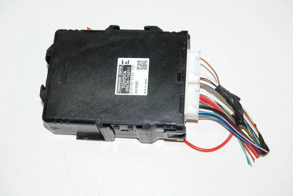 Gearbox control unit/module – Toyota Prius (XW30) (2009-2015)
