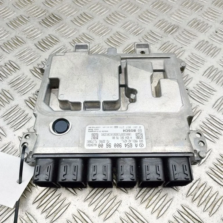 Dzinēja vadības bloks A6549017600