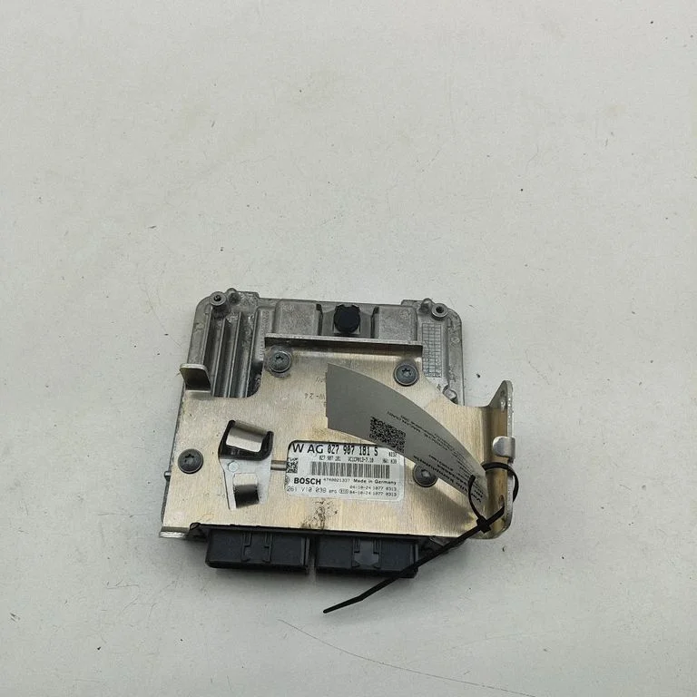 Engine control unit/module 95C971458