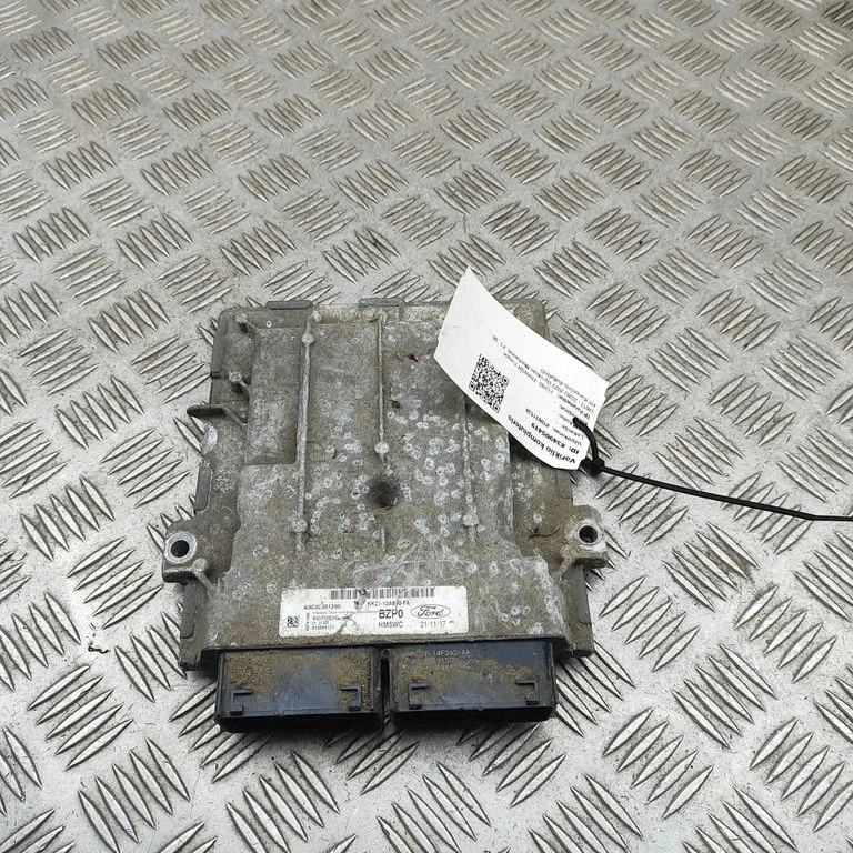 Dzinēja vadības bloks HU5T14F262AA