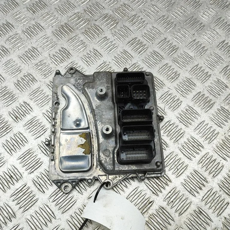 Dzinēja vadības bloks – BMW 5. sērija GT F07 (2010-2017)