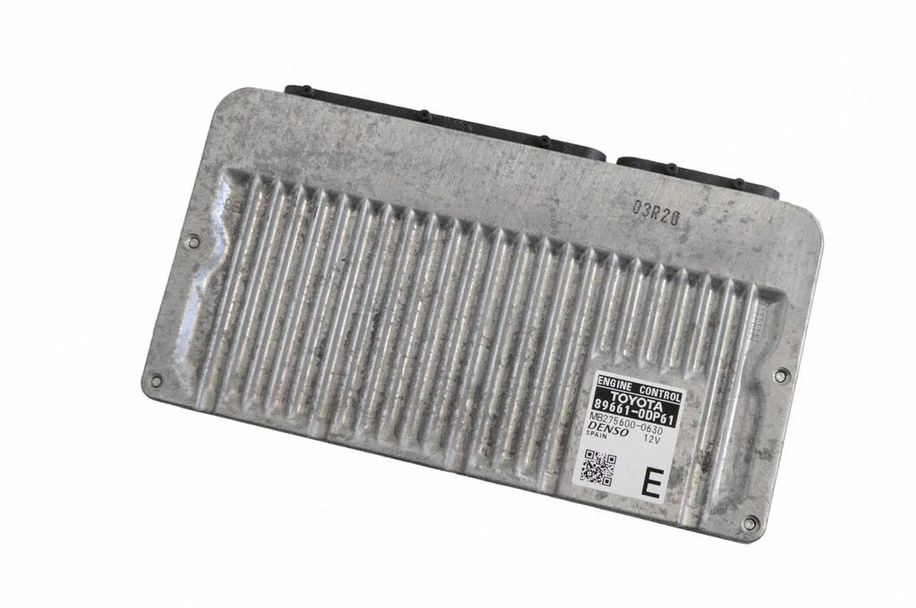Dzinēja vadības bloks 896610DP61