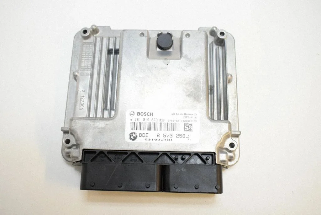 Dzinēja vadības bloks – BMW 3. sērija F30 F35 F31 (2012-2018)