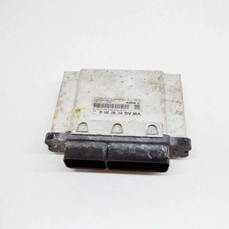 Dzinēja vadības bloks 0261S10530