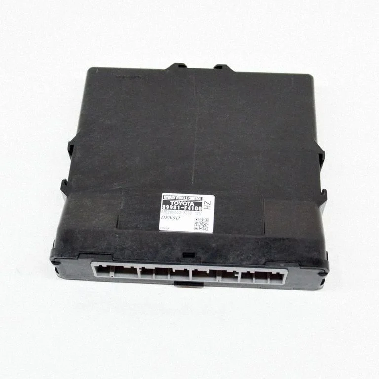Dzinēja vadības bloks 89981F4100