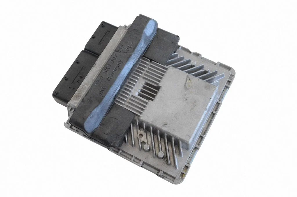 Dzinēja vadības bloks 8K0907551
