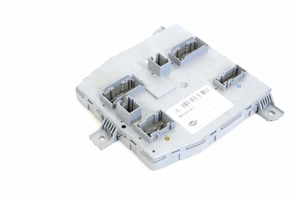 Kere juhtmoodul – Mercedes-Benz C-klass W205 (2014-2021)