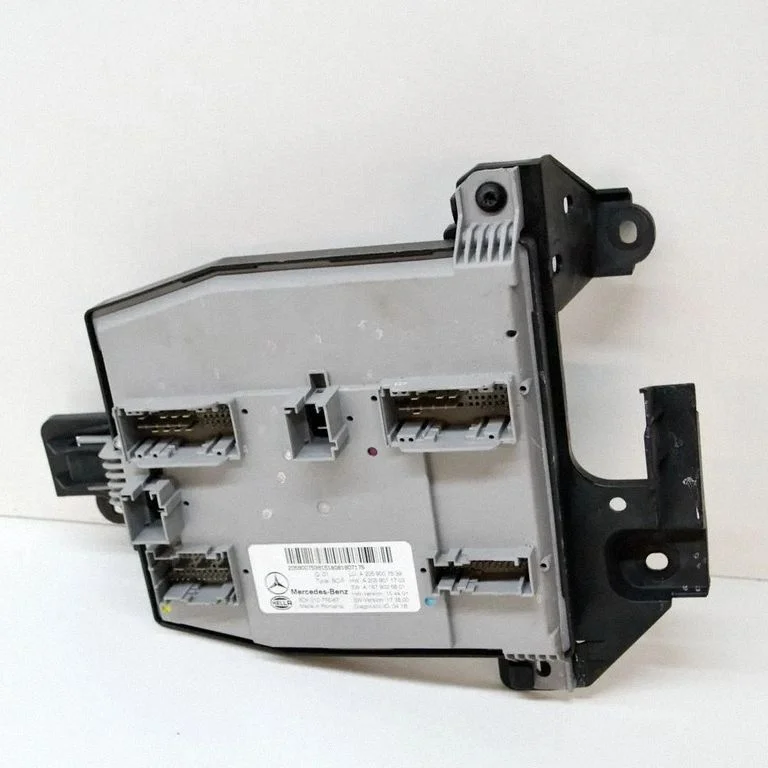 Kere juhtmoodul – Mercedes-Benz C-klass W205 (2014-2021)