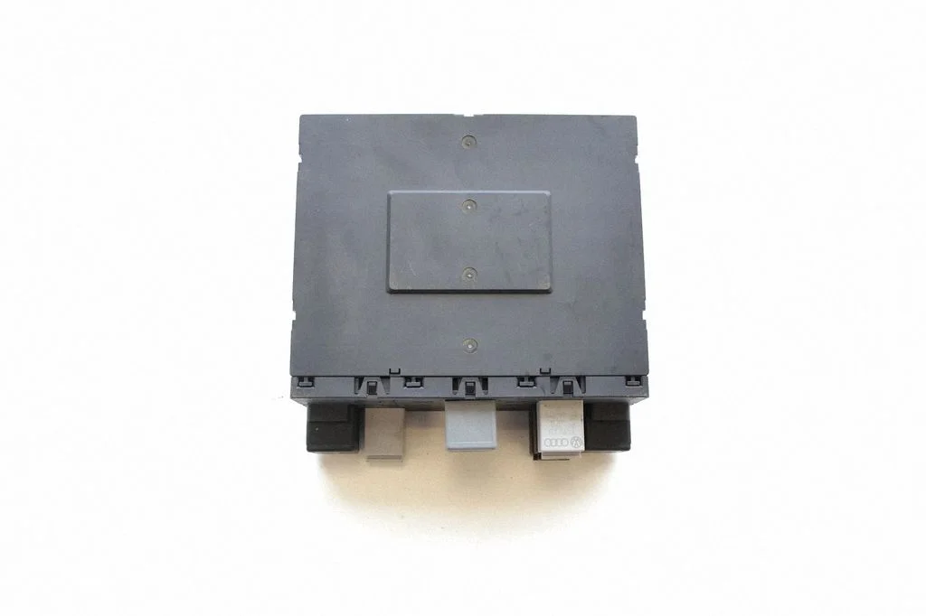 Kere juhtmoodul – Volkswagen Passat B6 (2005-2010)