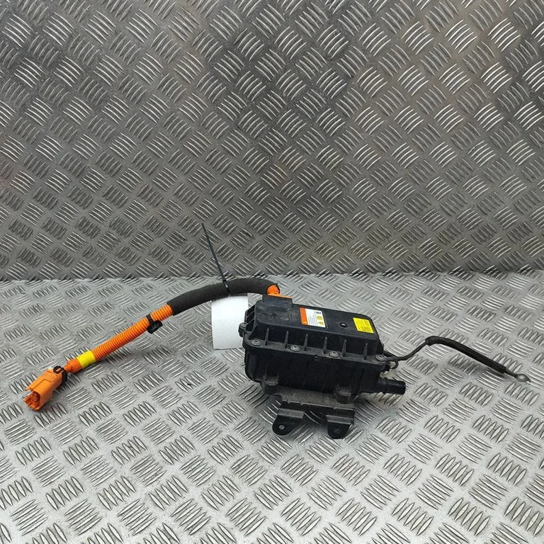 Pozostałe sterowniki i moduły E143050015