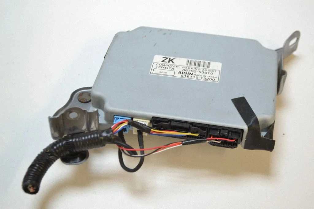 Parking PDC control unit/module – Lexus IS 220D-250-350 (2006-2013)