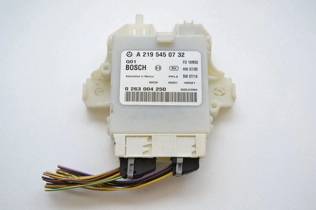 Parkošanās (PDC) sensoru vadības bloks 0263004250