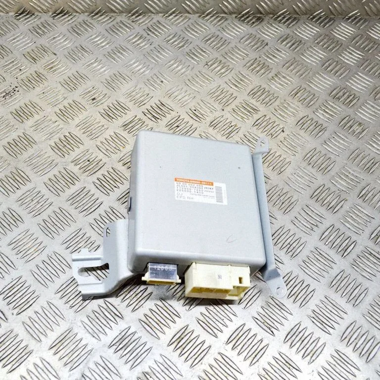 Stūres pastiprinātāja vadības bloks JL501004382