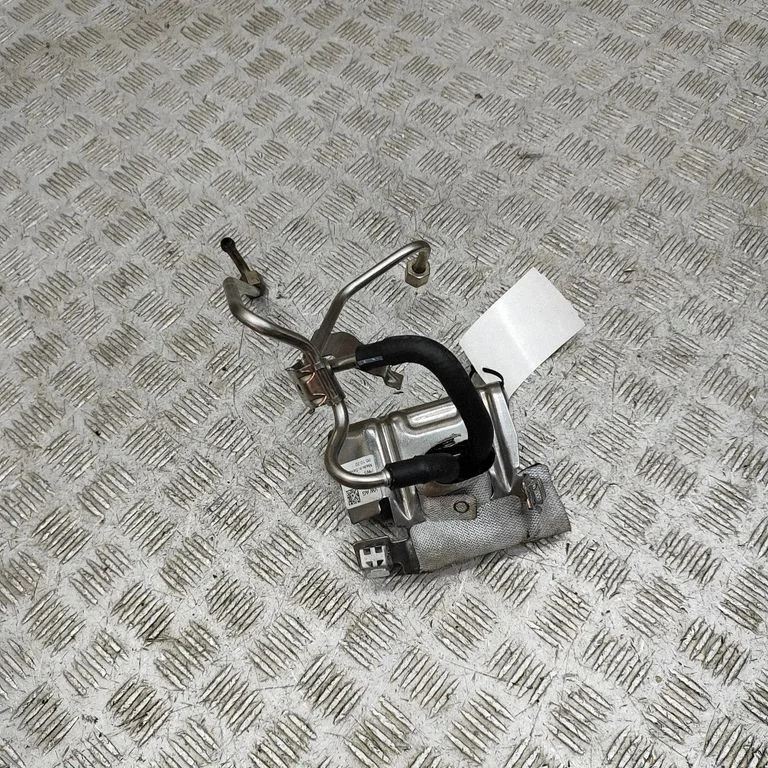 EGR caurule (-es)/ šļūtene (-es) 05E131522L
