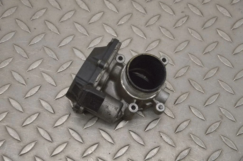 Throttle valve – Volkswagen Passat CC (2008-2016)
