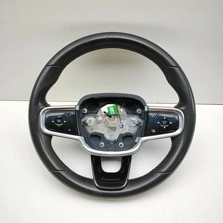 Steering wheel 32333824