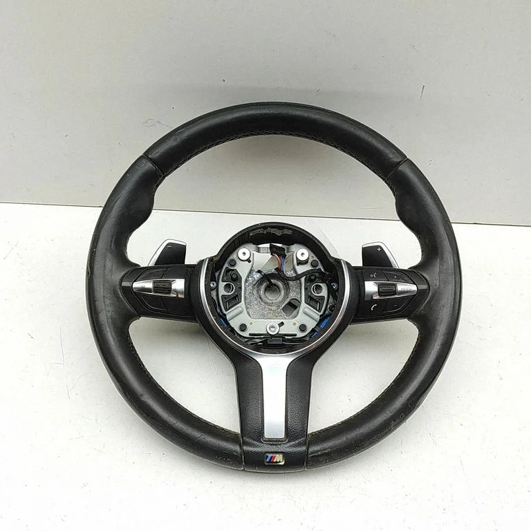 Steering wheel 7851308