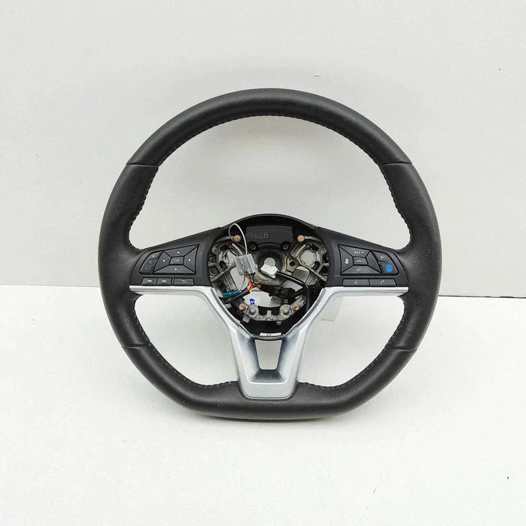 Stūre – Nissan Leaf II (ZE1) (2017-2025)