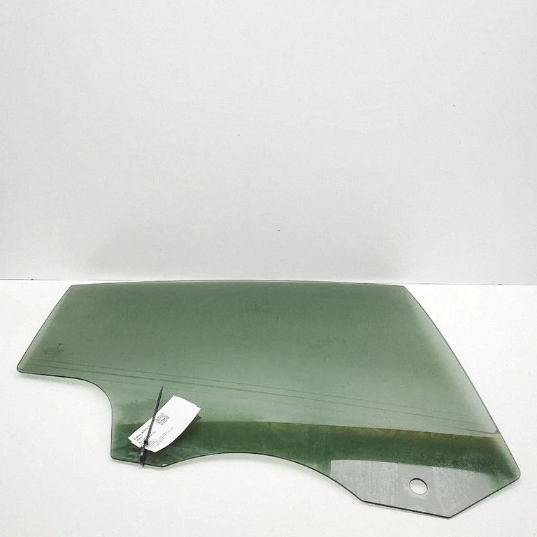 Rear door window glass 166651000C