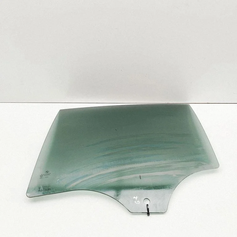 Rear door window glass 43R002092
