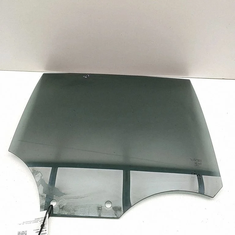 Rear door window glass – Peugeot 208 II (2019-)