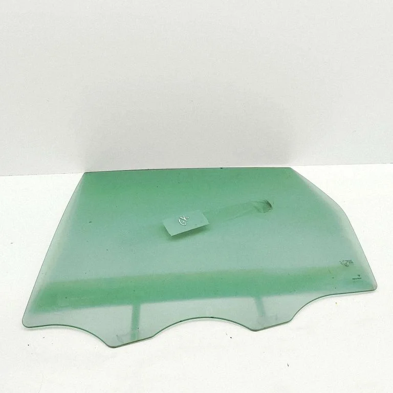 Rear door window glass 43R001090