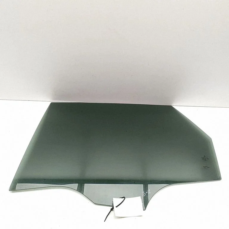 Galvenais aizmugurējo durvju stikls 14B845025A
